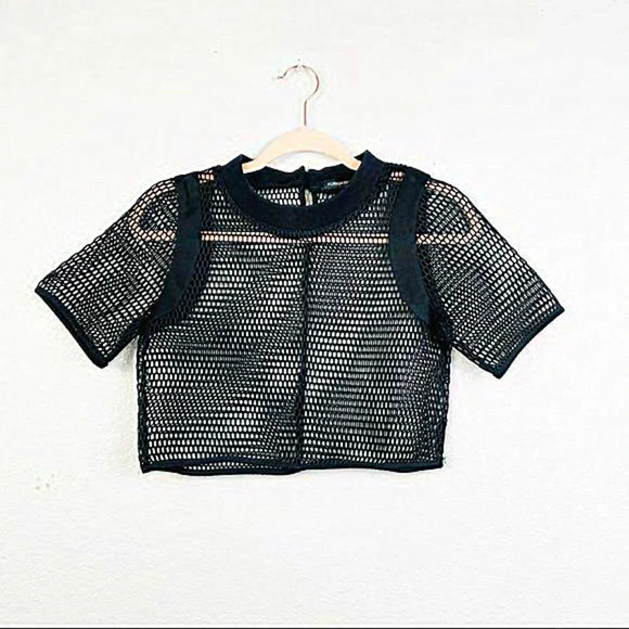 FOREIGN EXCHANGE‎ Black Fishnet Crop Top Size Small - Picture 3 of 5